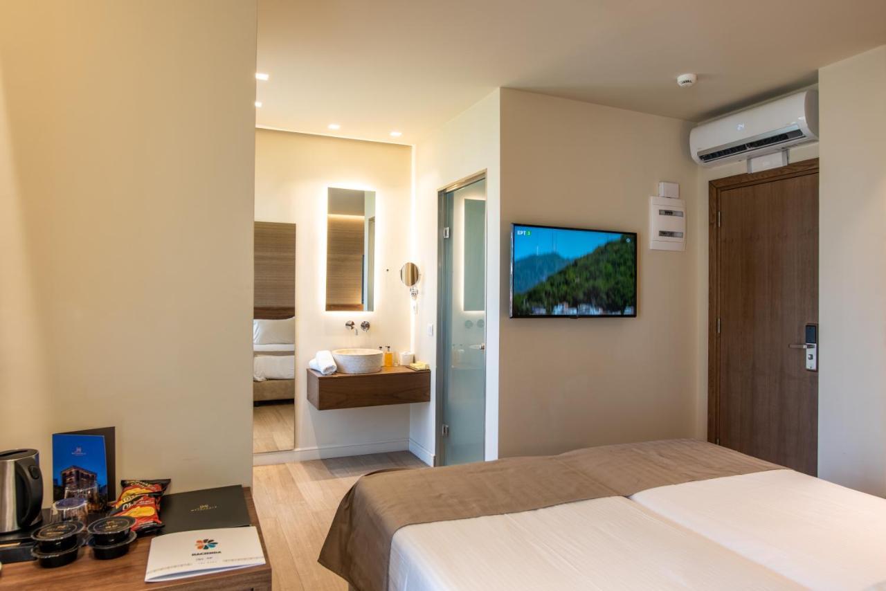 Metropole Urban Hotel 4*