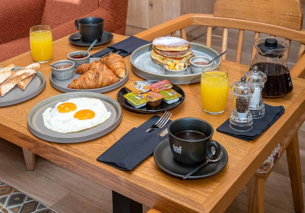 Metropole Urban Hotel 4*